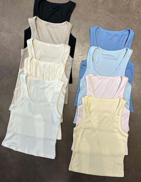 Musculosa Lara Morley