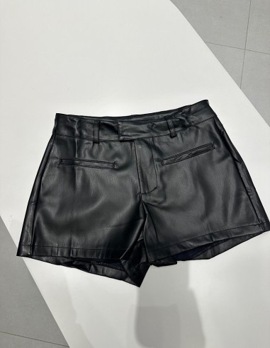 Short Becky Cuerina Premium