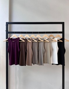 Musculosa Larga Satinada 2