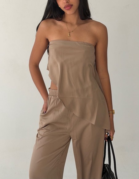 Strapless irregular saten